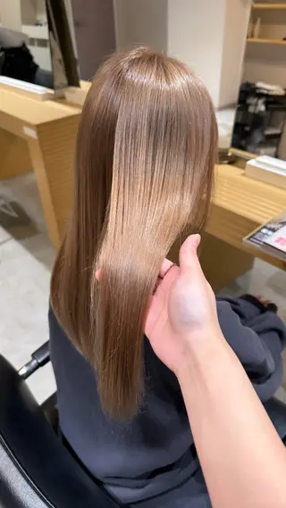 ロング カラー 渡部 円のヘアスタイル