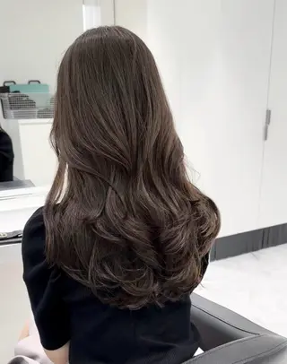 ロング カラー 𓏸レイヤー髪質改善 透けカラーカノン🫧のヘアスタイル