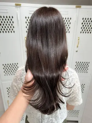 セミロング カラー 🎀レイヤー・艶カラ ー🎀YUMEKAのヘアスタイル