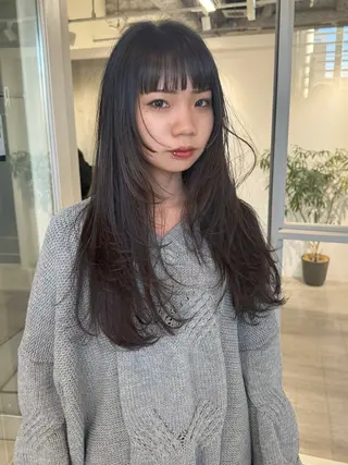 ロング カラー ヘアアレンジ 🫧umu.🫧韓国 /レイヤー/ハッシュのヘアスタイル