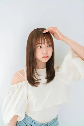 ロング カラー 近藤 若菜のヘアスタイル