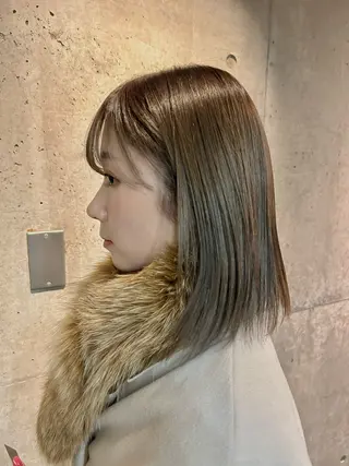カラー 山崎 愛莉のヘアスタイル