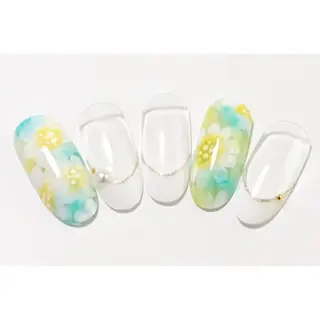 ミディアム ネイル Toujours / nijinaのネイルデザイン