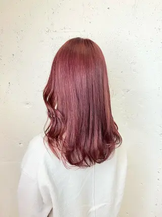 セミロング カラー 透明感ハイトーン🦄 キラ🌈のヘアスタイル