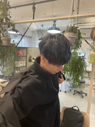 カラー メンズ ミルクティー× グレージュMOMOのヘアスタイル