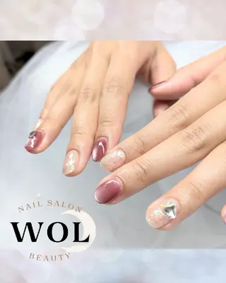 ネイル WOL🌙 momokoのネイルデザイン