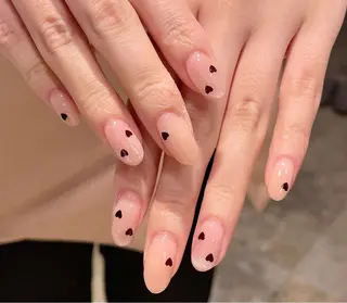 ネイル biene 鴨下愛美のネイルデザイン