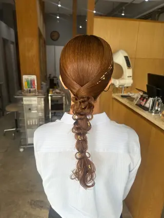 ミディアム miloc MOMOKAのヘアスタイル