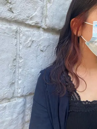 セミロング カラー カジュアルを女っぽく 𝗮𝘆𝗮𝗰𝗼のヘアスタイル