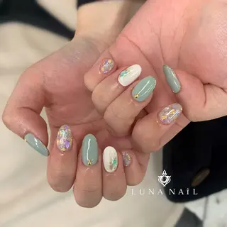 ネイル アトリエ　ミモザ所属・いまむら あかりのネイルデザイン