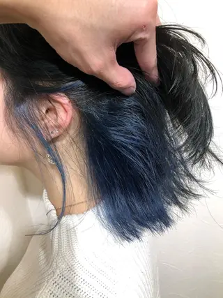 ショート カラー 浦山 和之のヘアスタイル