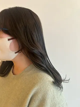 ミディアム 山本 夏樹のヘアスタイル