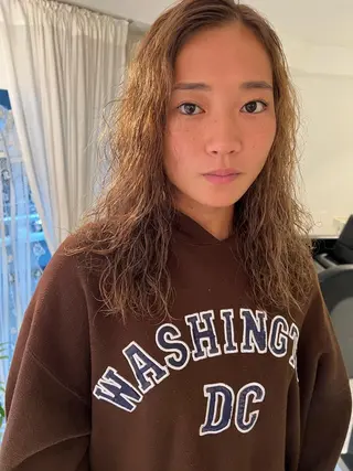 パーマ ブリーチカラー🎀 韓国風/寺門美優のヘアスタイル