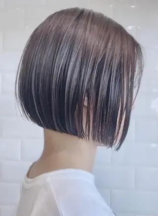 ショート カラー LOOP 佐藤のヘアスタイル