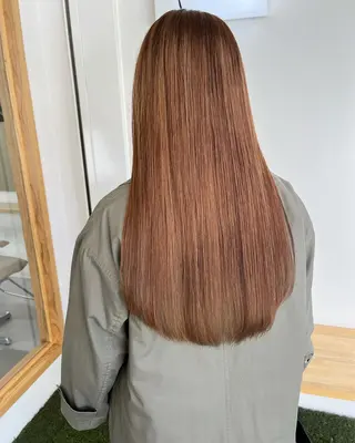 カラー 結婚式お呼ばれヘア セット🌼Tommyのヘアスタイル