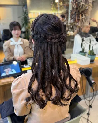 ロング ヘアアレンジ 髪質改善/艶髪/矯正 ヘアアレンジ/西梅田のヘアスタイル