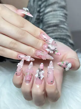 ネイル Eli Nails 新宿のネイルデザイン