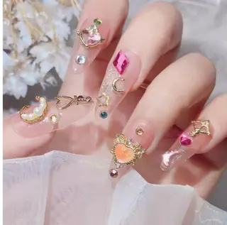 ネイル はぴねす所属・横浜 美夢のネイルデザイン