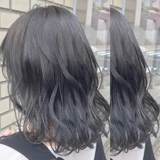 ミディアム カラー パーマ ヘアアレンジ ハイトーン特化🤍 浦住のヘアスタイル