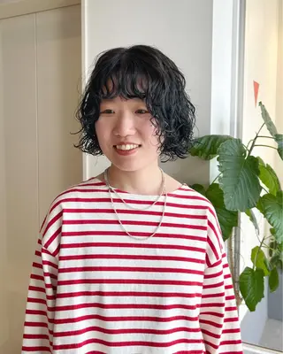 ショート パーマ かわい りほのヘアスタイル
