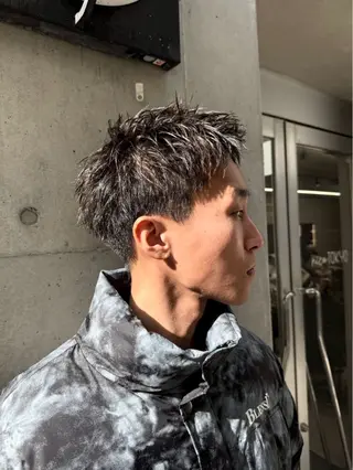 パーマ メンズ 豊崎 佑輔のヘアスタイル