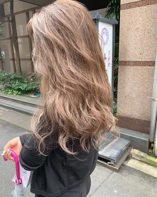 ミディアム カラー 西村あきや トレンド韓国ヘアのヘアスタイル