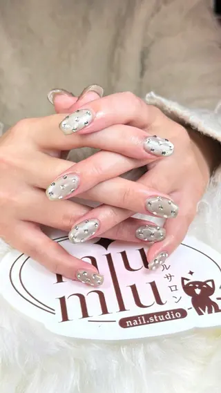 ミディアム yu naのネイルデザイン