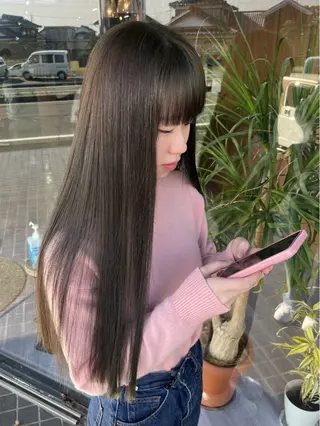 ロング alu yuinaのヘアスタイル