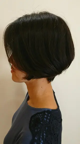 ショート 齋藤 愛美のヘアスタイル