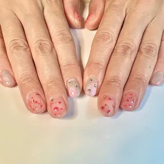 ネイル MIKA／耳ツボ ／マグネットネイルのネイルデザイン