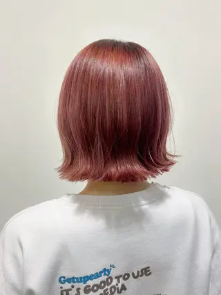 ショート カラー 拝頭　奈枝 Beretのヘアスタイル