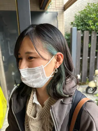 ミディアム カラー 多田 彩香のヘアスタイル