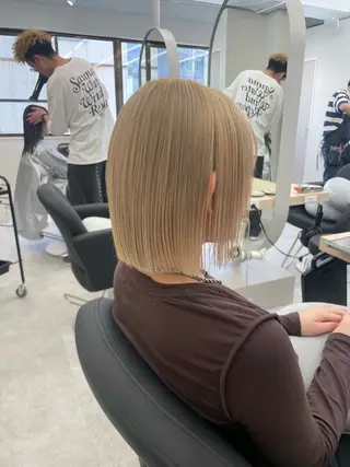 ショート 抜け感style💎 𝑹𝑼𝑵𝑨のヘアスタイル