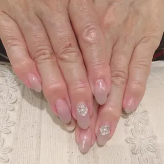 ネイル アクイユ 銀座店のネイルデザイン