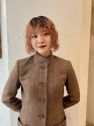 ミディアム パーマ ショート& パーマ　坂本のヘアスタイル