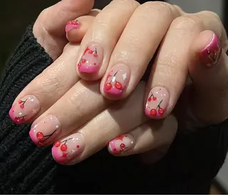 ネイル Lynn_ Nailのネイルデザイン