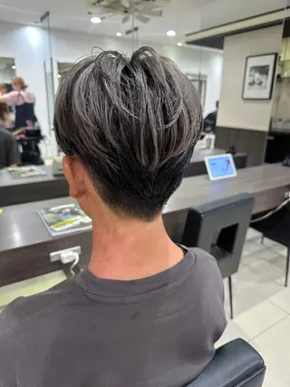 メンズ レイヤー 艶々カラーのヘアスタイル
