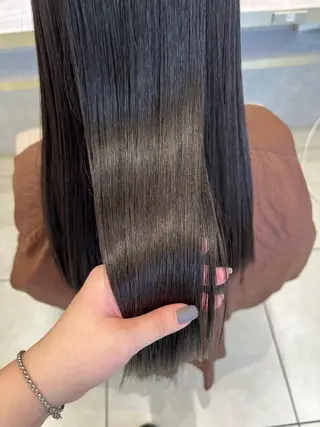 ロング 中嶋 彩乃のヘアスタイル