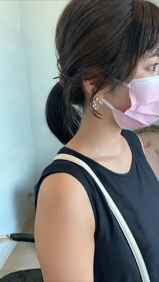 ロング SAKINO. ベージュカラーのヘアスタイル