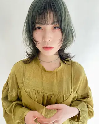 ミディアム カラー ウルフカット ハッシュカット/七海のヘアスタイル