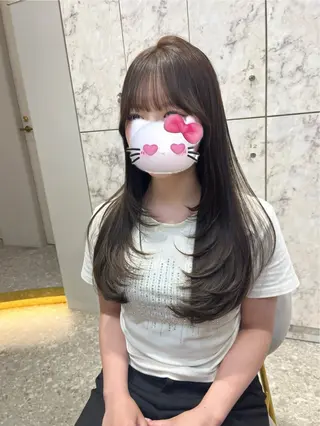 ロング レイヤーカット 新宿🤍Maiのヘアスタイル