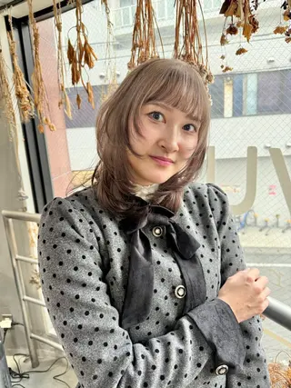 セミロング カラー ウルフ レイヤー パーマ🪐MANAのヘアスタイル