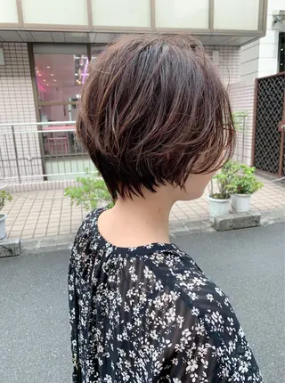 ショート カラー ミヤザキ タクトのヘアスタイル
