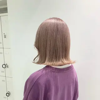セミロング ❤︎ワンホンガーリー なハイトーンヘア❤︎のヘアスタイル