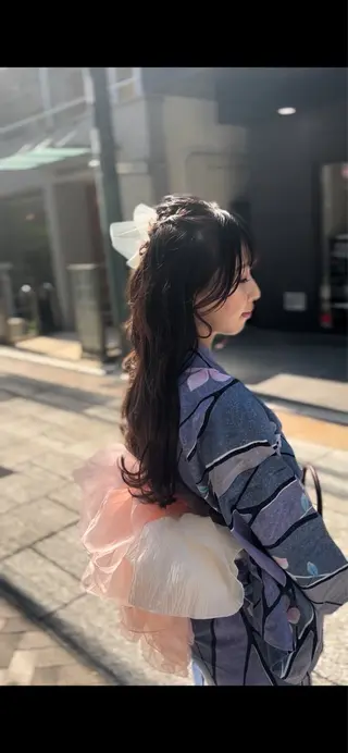 ヘアアレンジ イワサキ リカのヘアスタイル