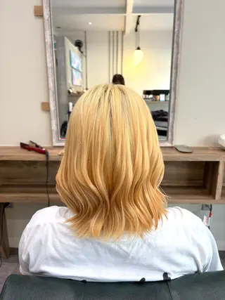 ショート 安谷屋 こはるのヘアスタイル