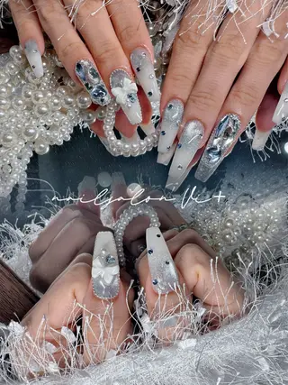 ネイル ✨Nailsalon Vi+✨のネイルデザイン