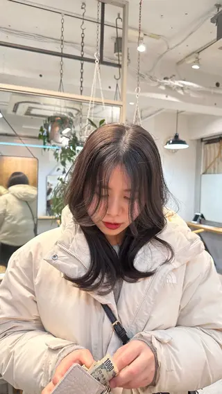 ミディアム naturalカラー / Rukaのヘアスタイル