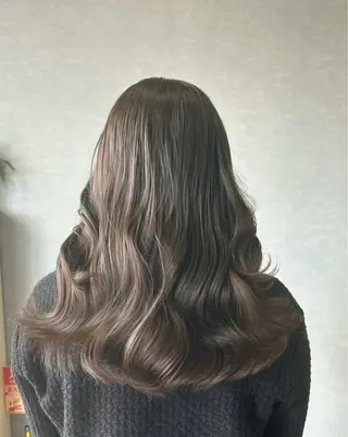 ロング 廣岡 悠愛のヘアスタイル