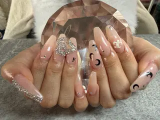 ネイル 佐野 愛美のネイルデザイン